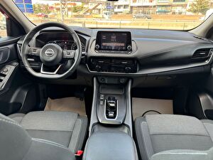2023 Hybrid Otomatik Nissan Qashqai Kırmızı Yılmaz