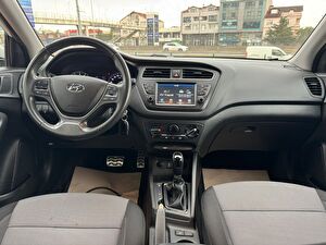 2018 Benzin Otomatik Hyundai i20 Active Beyaz Yılmaz