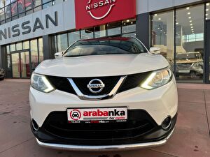 2015 Benzin Otomatik Nissan Qashqai Beyaz Yılmaz Otomotiv Akaryakıt İnşaat Nakliyat Sanayi ve Tic. Ltd. Şti.