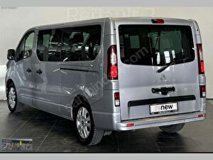 2025 Dizel Otomatik Renault Trafic Gri Çelik