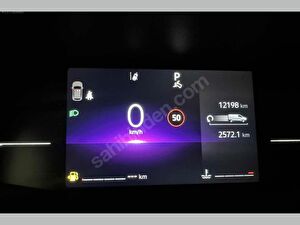 2025 Dizel Otomatik Renault Trafic Gri Çelik