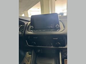 2023 Hybrid Otomatik Nissan Qashqai Beyaz Çelik