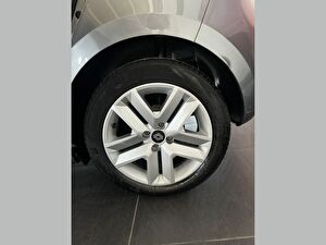 2025 Benzin Otomatik Renault Clio Gri Çelik