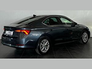 2021 Hybrid Otomatik Skoda Octavia Gri Çelik