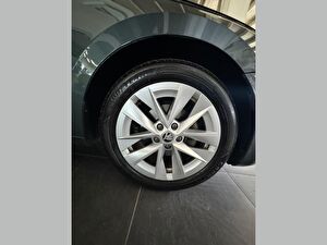 2021 Hybrid Otomatik Skoda Octavia Gri Çelik