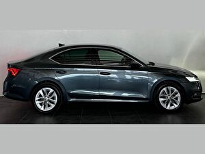 2021 Hybrid Otomatik Skoda Octavia Gri Çelik