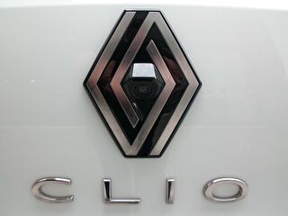 2024 Benzin Otomatik Renault Clio Beyaz Yusuf Baysal Otomotiv Sanayi Ve Ticaret Anonim Şirketi