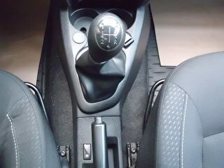 2019 Benzin + LPG Manuel Dacia Logan Beyaz Yusuf Baysal Otomotiv Sanayi Ve Ticaret Anonim Şirketi