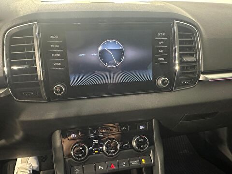skoda, karoq, suv 1.6 tdı greentec premium dsg, otomatik, dizel 2.el otomobil | renew 17