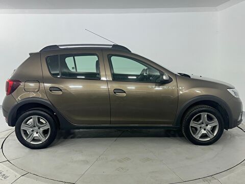 dacia, sandero, hatchback 0.9 tce stepway easy-r, otomatik, benzin 2.el otomobil | renew 4