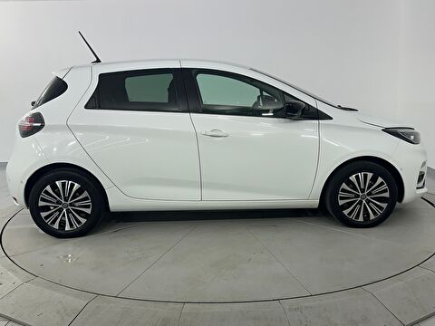 renault, zoe, hatchback 80 kw z.e 50 ıntense cvt, otomatik, elektrik 2.el otomobil | renew 5