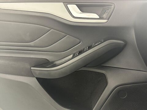 ford, focus, sedan 1.5 tdcı ecoblue trend x otomatik, otomatik, dizel 2.el otomobil | renew 15