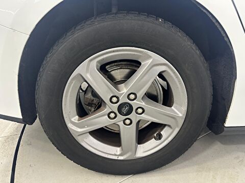 ford, focus, sedan 1.5 tdcı ecoblue trend x otomatik, otomatik, dizel 2.el otomobil | renew 8