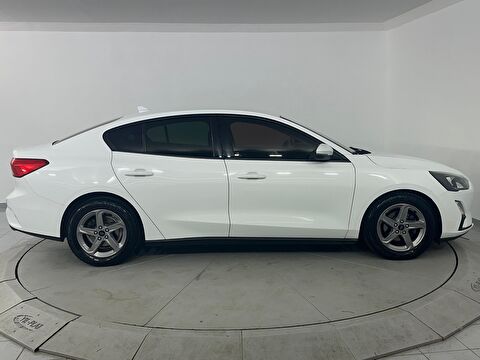 ford, focus, sedan 1.5 tdcı ecoblue trend x otomatik, otomatik, dizel 2.el otomobil | renew 6