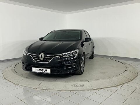 Sedan 1.3 TCe Icon EDC, 2. el otomobil | renew