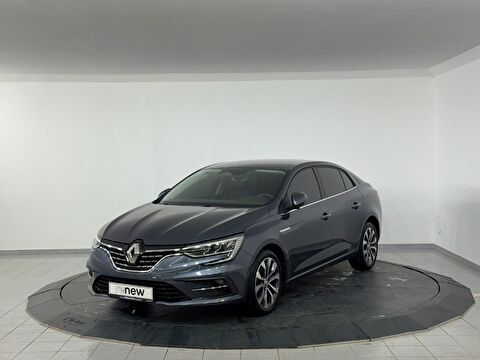 Sedan 1.3 TCe Icon EDC, 2. el otomobil | renew