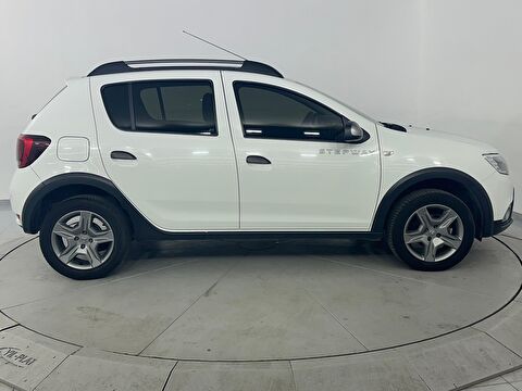 dacia, sandero, hatchback 0.9 tce stepway easy-r, otomatik, benzin 2.el otomobil | renew 9