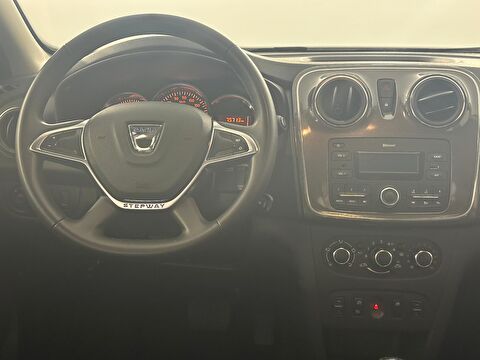 dacia, sandero, hatchback 0.9 tce stepway easy-r, otomatik, benzin 2.el otomobil | renew 11