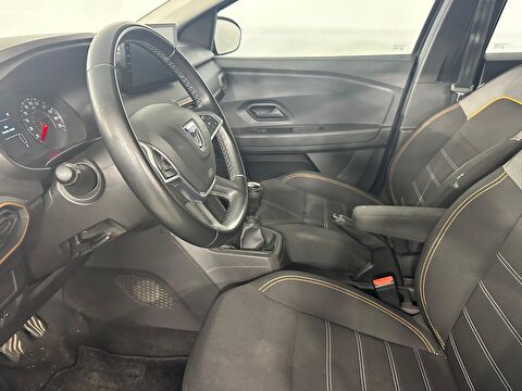 dacia, sandero, hatchback 1.0 tce stepway comfort, manuel, benzin 2.el otomobil | renew 16