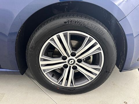 renault, megane, sedan 1.3 tce touch edc, otomatik, benzin 2.el otomobil | renew 24
