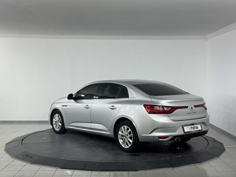 renault, megane, sedan 1.5 bluedci ıcon edc, otomatik, dizel 2.el otomobil | renew 9
