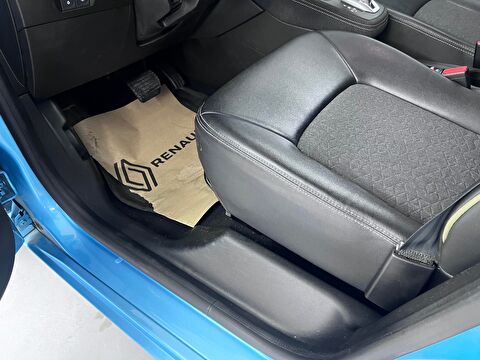 renault, zoe, hatchback 80 kw z.e 50 ıntense cvt, otomatik, elektrik 2.el otomobil | renew 24