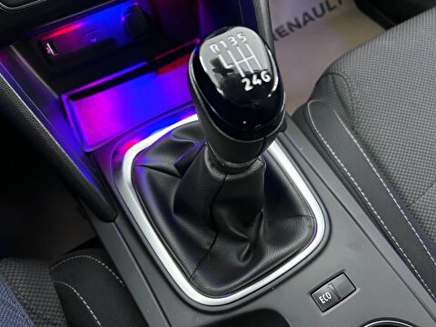 renault, megane, sedan 1.3 tce joy comfort, manuel, benzin 2.el otomobil | renew 47