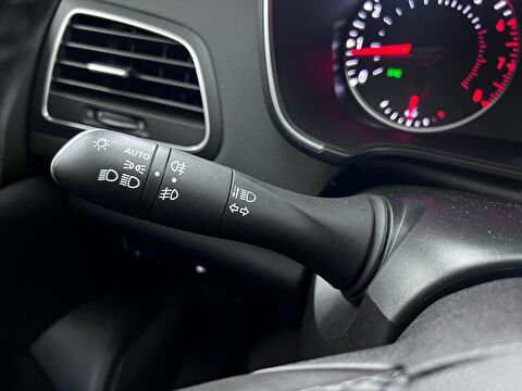 renault, megane, sedan 1.3 tce joy comfort, manuel, benzin 2.el otomobil | renew 36