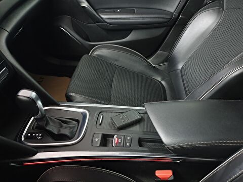renault, megane, hatchback 1.5 dcı ıcon edc, otomatik, dizel 2.el otomobil | renew 37
