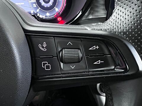 alfa romeo, tonale, 1.6 tı dct, otomatik, dizel 2.el otomobil | renew 37