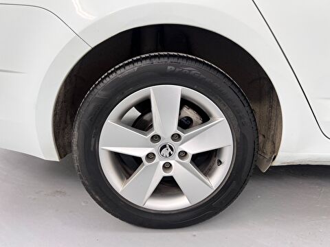 skoda, octavia, sedan 1.6 tdı greentec optimal dsg, otomatik, dizel 2.el otomobil | renew 19