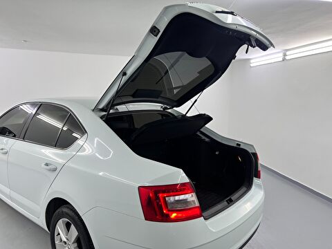 skoda, octavia, sedan 1.6 tdı greentec optimal dsg, otomatik, dizel 2.el otomobil | renew 21