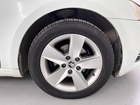 skoda, octavia, sedan 1.6 tdı greentec optimal dsg, otomatik, dizel 2.el otomobil | renew 18