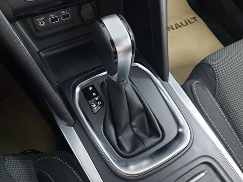 renault, megane, sedan 1.3 tce touch edc, otomatik, benzin 2.el otomobil | renew 34