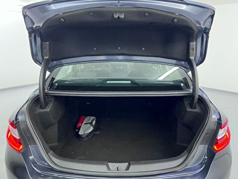 renault, megane, sedan 1.3 tce touch edc, otomatik, benzin 2.el otomobil | renew 20