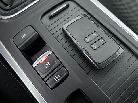 renault, megane, sedan 1.3 tce touch edc, otomatik, benzin 2.el otomobil | renew 50