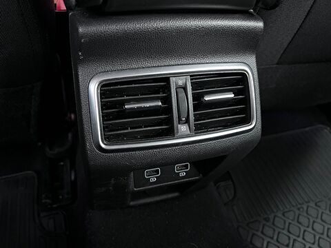 renault, megane, sedan 1.3 tce touch edc, otomatik, benzin 2.el otomobil | renew 28