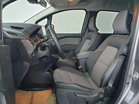 renault, kangoo multix, combi 1.3 tce ıconic edc, otomatik, benzin 2.el otomobil | renew 18