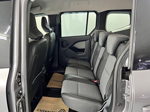 renault, kangoo multix, combi 1.3 tce ıconic edc, otomatik, benzin 2.el otomobil | renew 52