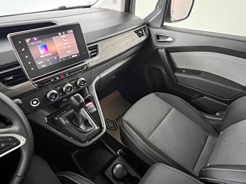 renault, kangoo multix, combi 1.3 tce ıconic edc, otomatik, benzin 2.el otomobil | renew 32