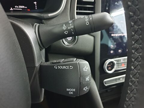 renault, megane, sedan 1.3 tce ıcon edc, otomatik, benzin 2.el otomobil | renew 32