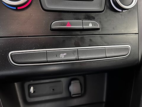 renault, megane, sedan 1.3 tce joy, manuel, benzin 2.el otomobil | renew 40