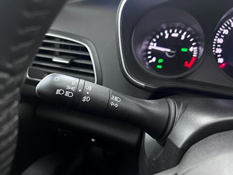 renault, megane, sedan 1.5 bluedci touch edc, otomatik, dizel 2.el otomobil | renew 33