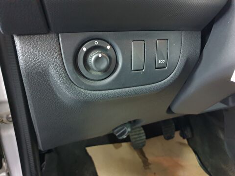 dacia, sandero, hatchback 0.9 tce stepway, manuel, benzin 2.el otomobil | renew 37