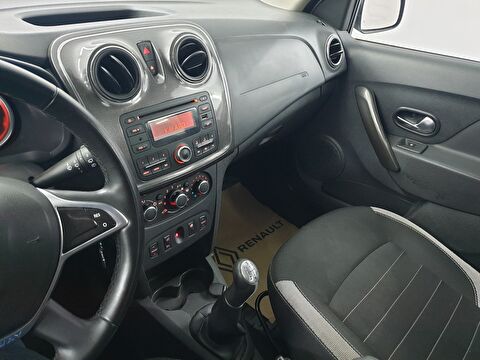 dacia, sandero, hatchback 0.9 tce stepway, manuel, benzin 2.el otomobil | renew 28