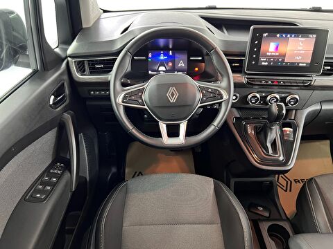 renault, kangoo multix, combi 1.3 tce ıconic edc, otomatik, benzin 2.el otomobil | renew 39