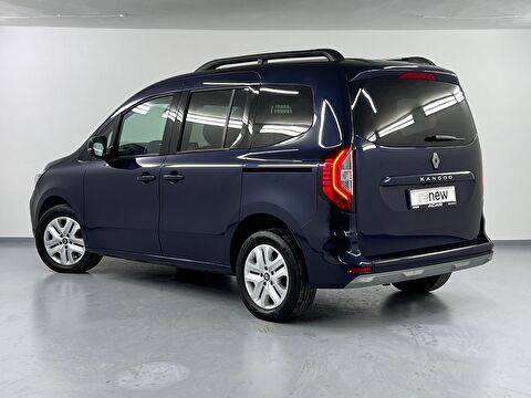 renault, kangoo multix, combi 1.3 tce ıconic edc, otomatik, benzin 2.el otomobil | renew 8