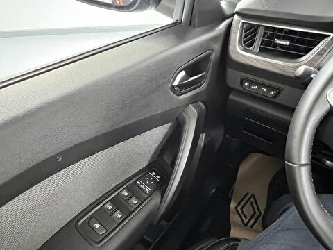 renault, kangoo multix, combi 1.3 tce ıconic edc, otomatik, benzin 2.el otomobil | renew 31