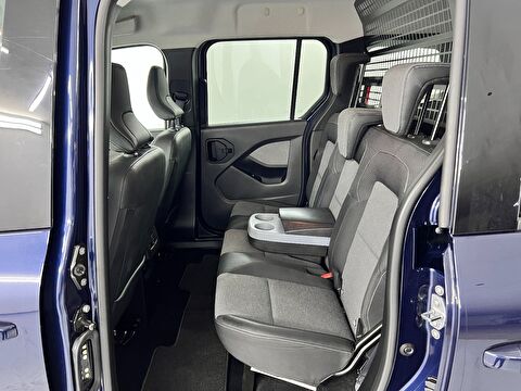 renault, kangoo multix, combi 1.3 tce ıconic edc, otomatik, benzin 2.el otomobil | renew 26