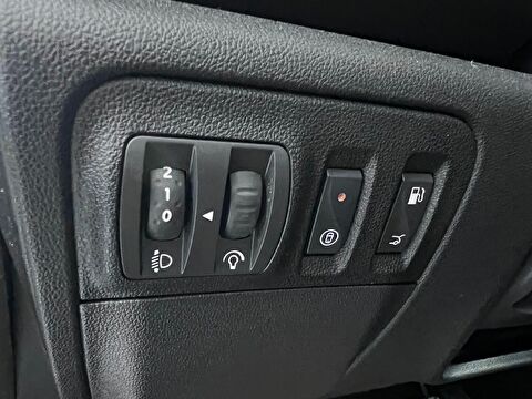 renault, megane, sedan 1.3 tce touch edc, otomatik, benzin 2.el otomobil | renew 36